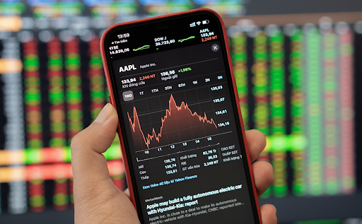 App đầu tư chứng khoán mang lại nhiều lợi ích cho nhà đầu tư.
